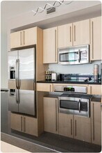 1111 SW 1st Ave, Unit N2215 in Miami, FL - Building Photo - Building Photo