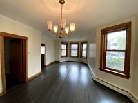 2952 N Fairfield Ave, Unit 2 in Chicago, IL - Building Photo - Building Photo