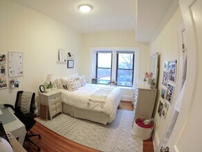 1475 Beacon St, Unit 14 in Brookline, MA - Building Photo - Building Photo