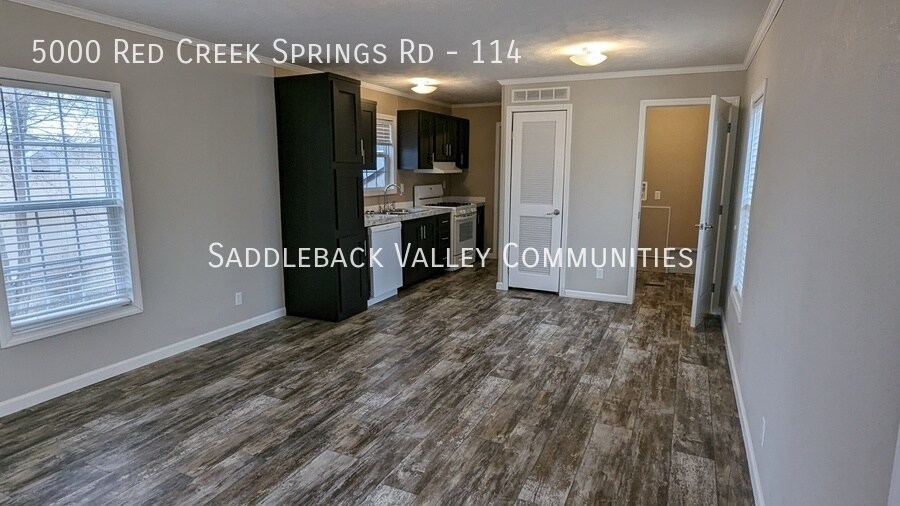5000 Red Creek Springs Rd in Pueblo, CO - Building Photo