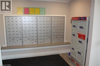 15 Prince Albert Blvd in Kitchener, ON - Building Photo - Building Photo