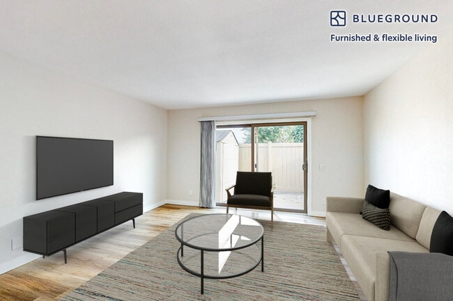 2106 Manhattan Beach Blvd