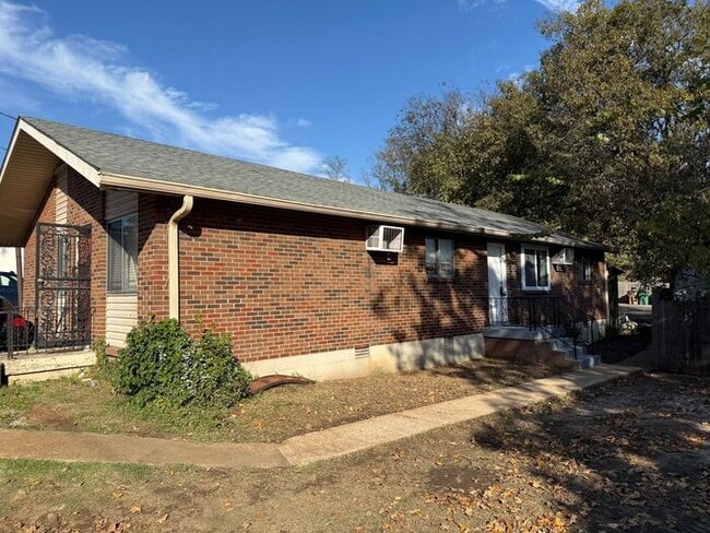 2608 Foster Ave in Nashville, TN - Building Photo - Building Photo