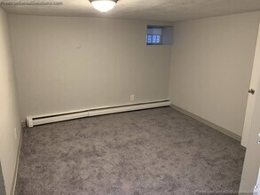 73 S Huntington Ave, Unit 2 in Boston, MA - Foto de edificio - Building Photo