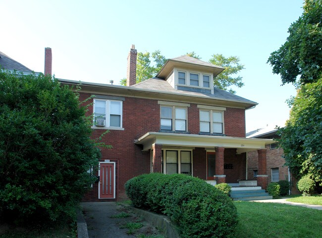 291-295 E 16th Ave in Columbus, OH - Foto de edificio - Building Photo