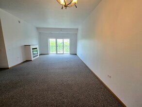 100 W Roosevelt Ave in Bensenville, IL - Building Photo - Building Photo