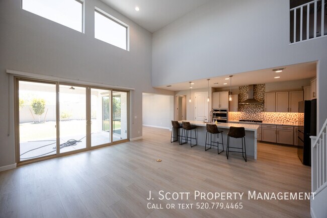 5839 N 88th Ln in Phoenix, AZ - Building Photo - Building Photo
