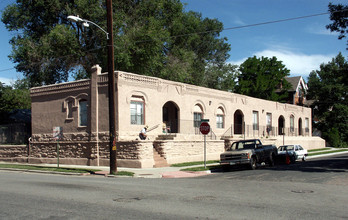 Americana Apartments in Denver, CO - Building Photo - Building Photo