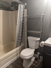 8555 Fairmount Dr in Denver, CO - Building Photo - Building Photo