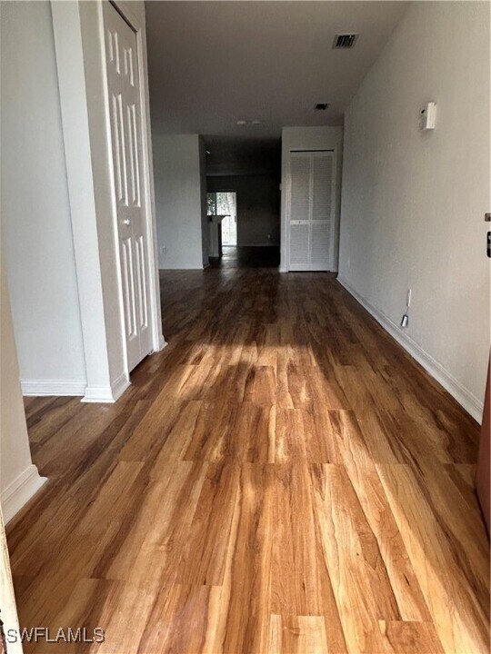 781 Cashmere Ave in Lehigh Acres, FL - Building Photo