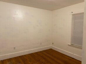 799 Brock Ave, Unit 2 North in New Bedford, MA - Building Photo - Building Photo