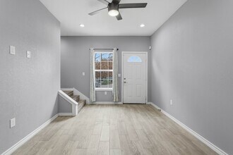 16680 E Ivanhoe St in Montgomery, TX - Building Photo - Building Photo