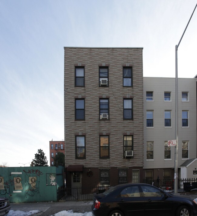 206 Java St in Brooklyn, NY - Building Photo - Building Photo