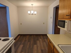 5333 Broadway-Unit -2 in Lancaster, NY - Building Photo - Building Photo