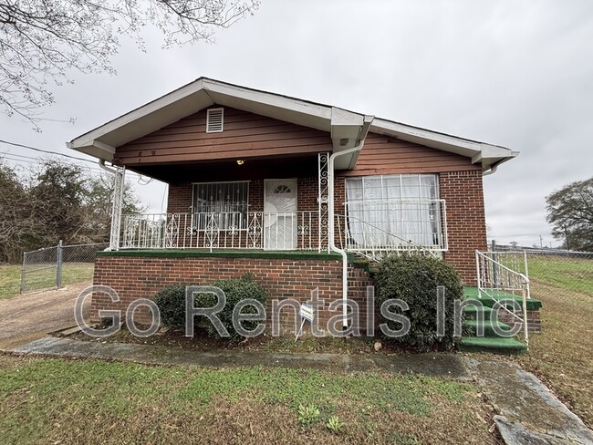 property at 1213 Lafayette St