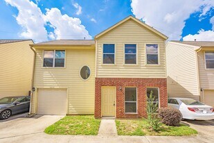 2212 Naomi St in Houston, TX - Building Photo