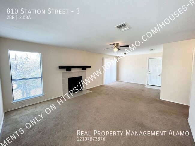 810 Station St in Converse, TX - Building Photo - Building Photo