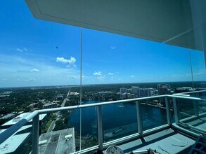 150 E Robinson St in Orlando, FL - Building Photo - Building Photo