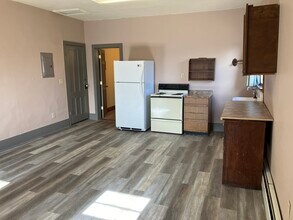 N8133 Franklin Rd, Unit D in Plymouth, WI - Building Photo - Building Photo
