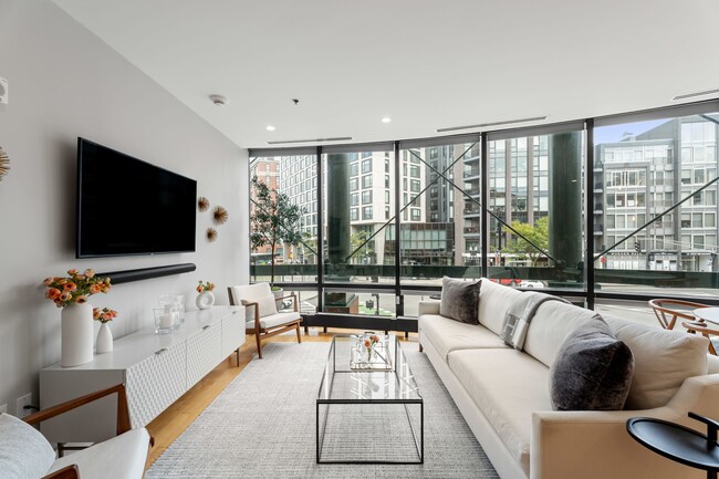 property at 9 W Broadway
