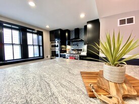 712 N West St in Wilmington, DE - Building Photo