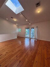 5 N Ennis St in Houston, TX - Building Photo - Building Photo