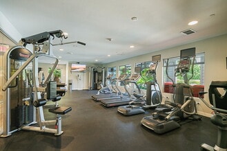 The Parc at Pruneyard in Campbell, CA - Foto de edificio - Building Photo