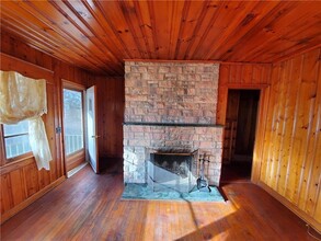 1025 Pickens St in Ball Ground, GA - Building Photo - Building Photo