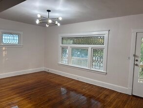 10806 Bernard Ave, Unit Upper in Cleveland, OH - Building Photo - Building Photo