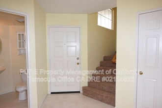 31977 Arlington Cir in Bonsall, CA - Foto de edificio - Building Photo