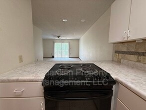 1645 N Country Club Rd in Maryville, MO - Building Photo - Building Photo