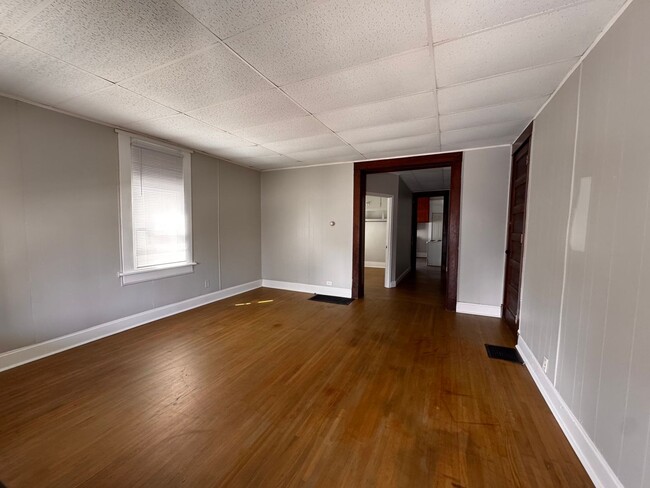 1130 N 8th St in Terre Haute, IN - Foto de edificio - Building Photo