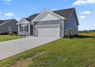 613 St George Way in Franklin, KY - Building Photo - Building Photo