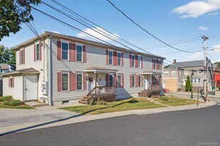 4 Church St in Wappingers Falls, NY - Building Photo
