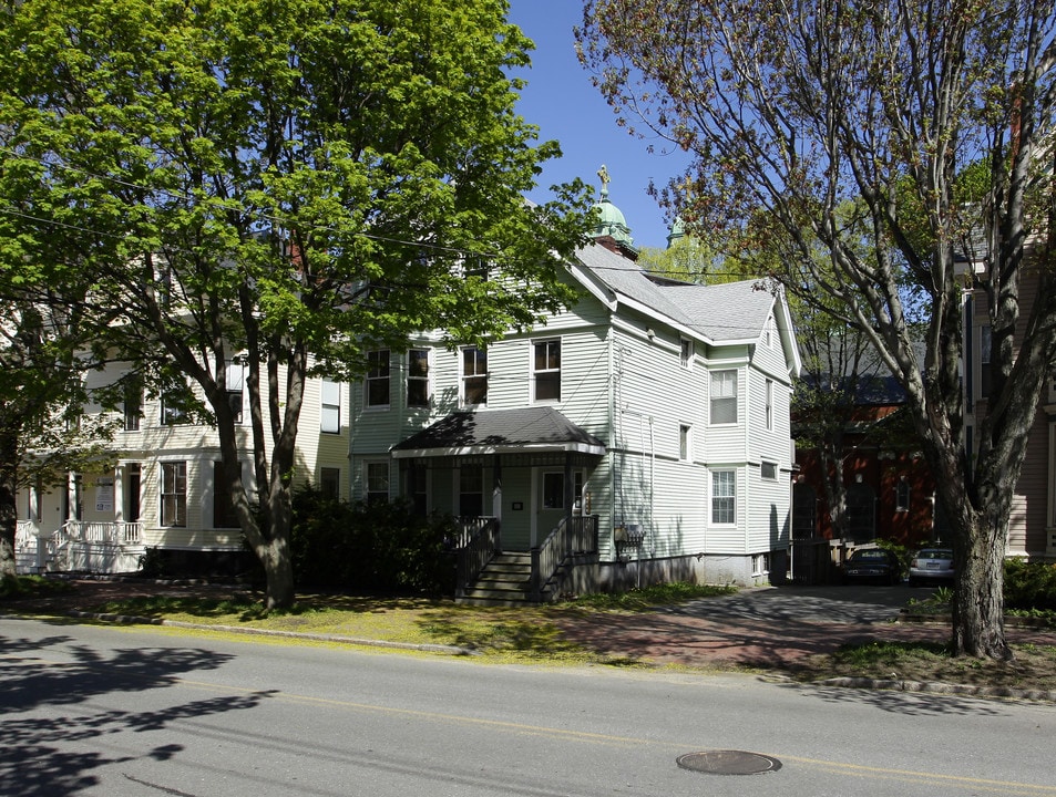 515 Cumberland Ave in Portland, ME - Building Photo