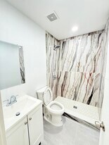 2611 NW 21st St in Fort Lauderdale, FL - Building Photo