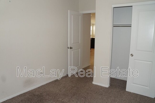 1083 W Chimes Tower Dr in Casa Grande, AZ - Building Photo - Building Photo