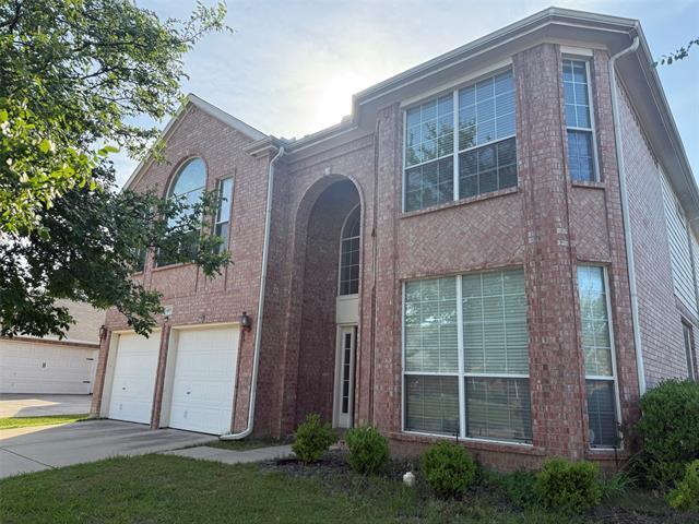 6800 Crenshaw Ln in Denton, TX - Building Photo