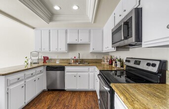 616 Kumquat Way in Oceanside, CA - Building Photo - Building Photo