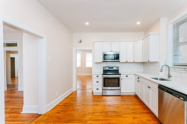 property at 911 Galveston Ave