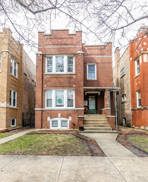 3352 N Avers Ave in Chicago, IL - Building Photo