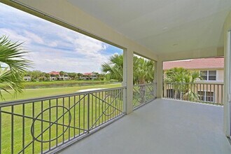 9435 Discovery Terrace, Unit 202D in Bradenton, FL - Building Photo - Building Photo