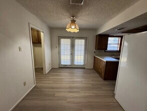 7403 Utica Ave in Lubbock, TX - Building Photo - Building Photo