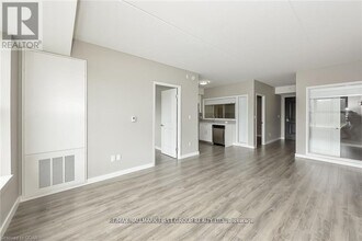1291-1291 Gordon St in Guelph, ON - Building Photo - Building Photo