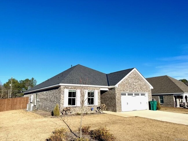 84 Kohn Dr in Millbrook, AL - Building Photo - Building Photo