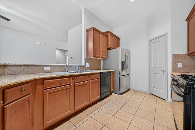 510 Carson Ridge Dr in Spring, TX - Building Photo - Building Photo