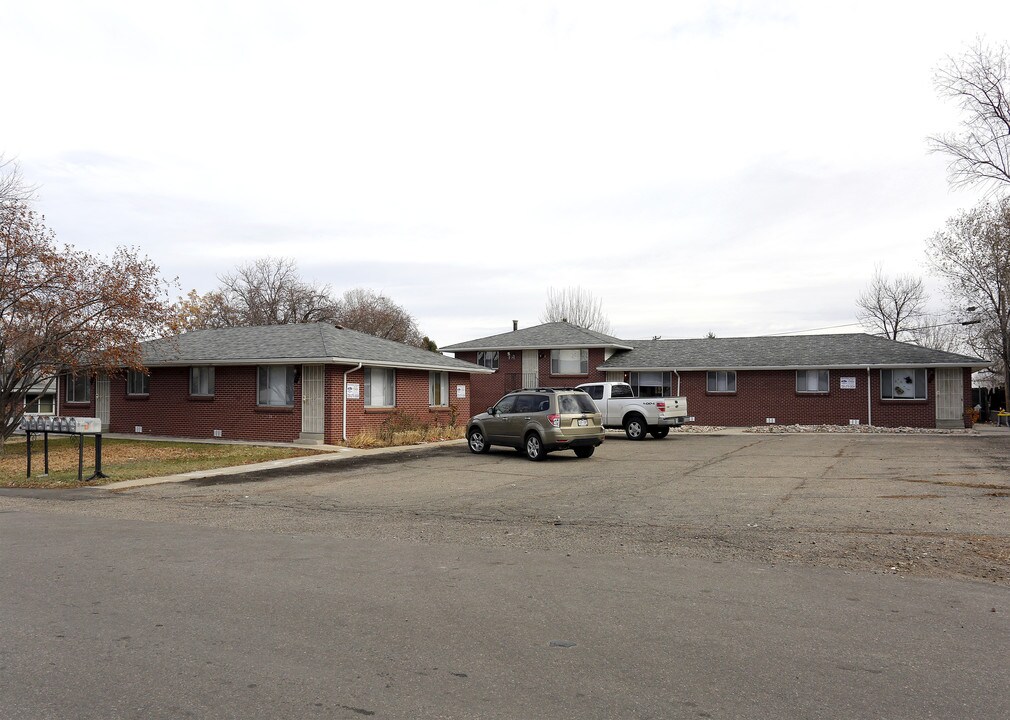 162-174 S Ingalls St in Lakewood, CO - Foto de edificio