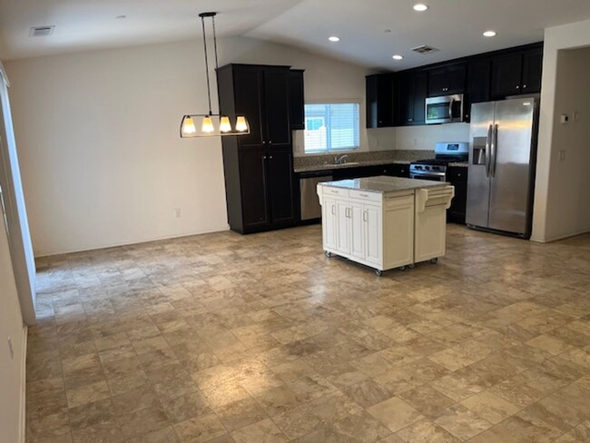 29306 Linden Pl in Lake Elsinore, CA - Building Photo - Building Photo