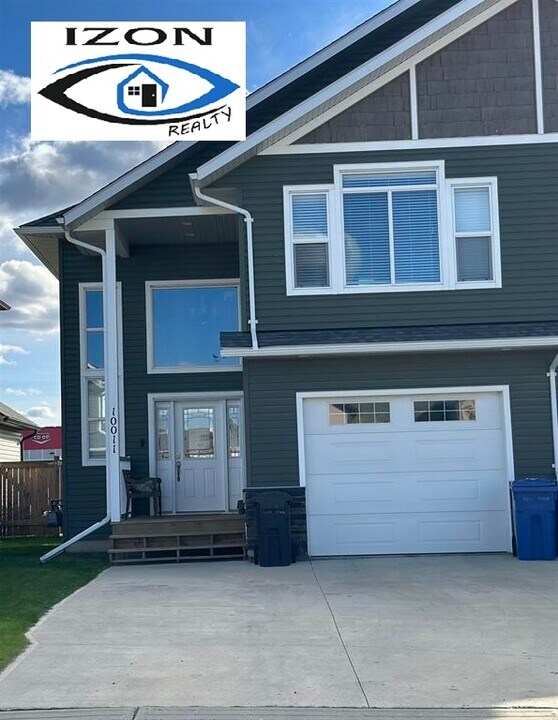 10011-10117 117 Ave in Fort St John, BC - Building Photo
