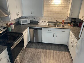 1807 Treehouse Trail in College Station, TX - Building Photo - Building Photo